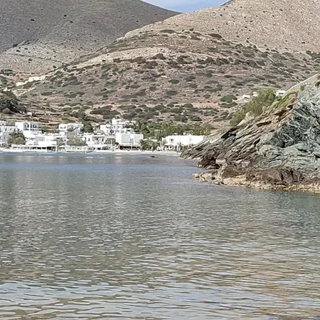 White Lotus Seaside