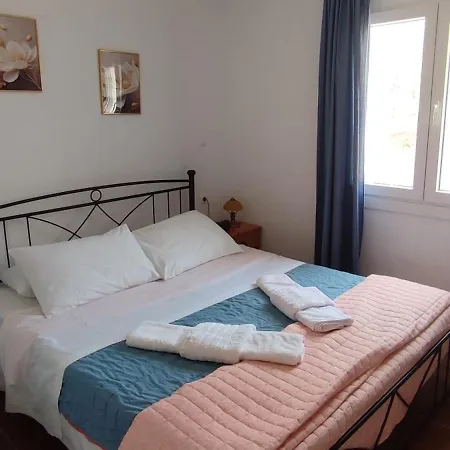 White Lotus Seaside Holiday home
