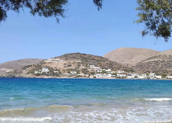 White Lotus Seaside Дом отдыха